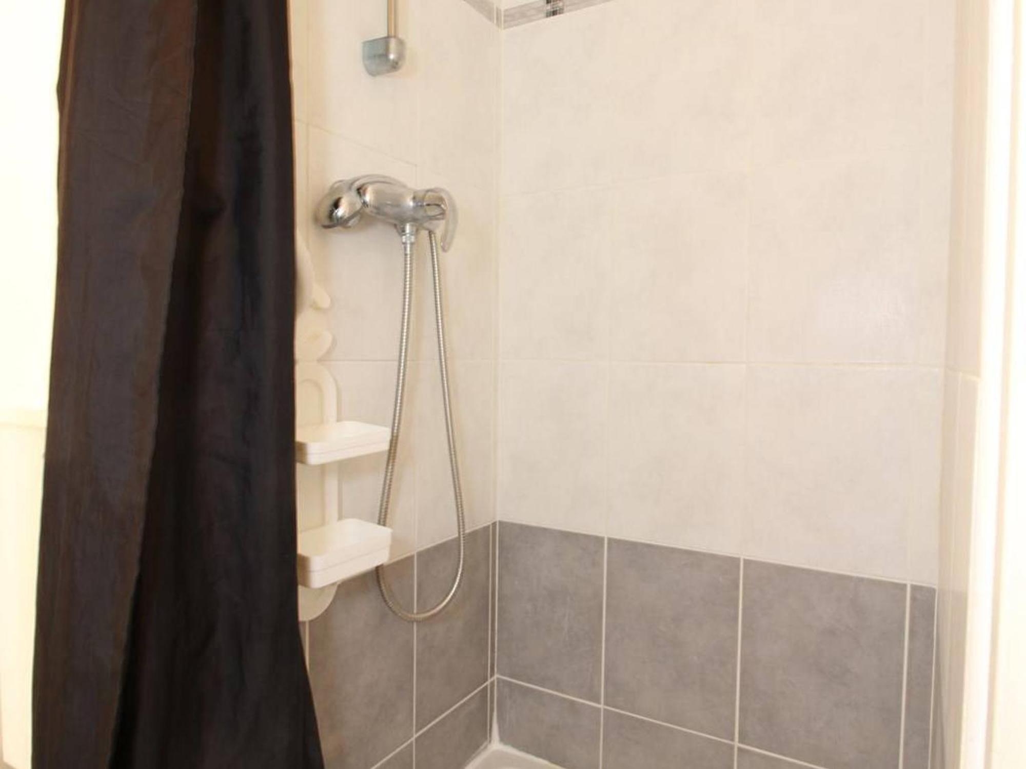 Appartement T2 Avec Terrasse, Proche Thermes, Garage Et Wifi - Balaruc-Les-Bains - Fr-1-553-182 מראה חיצוני תמונה